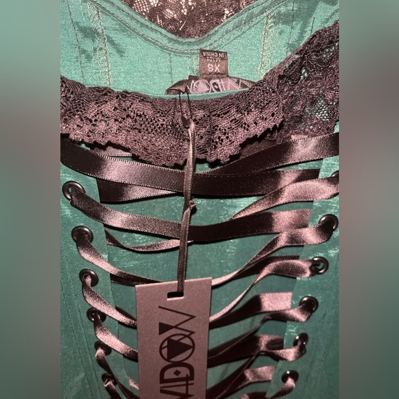 Dolls Kill / Widow Elegant Gothic Corset - Picture 3 of 4